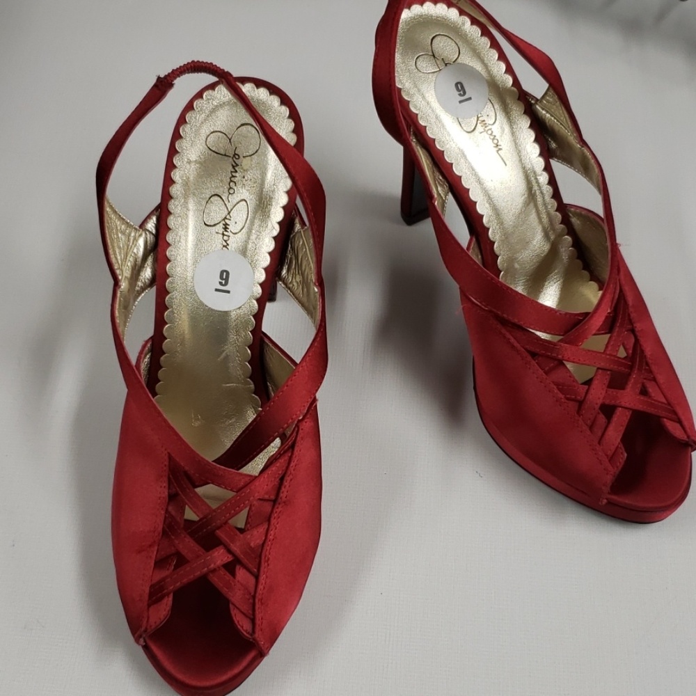 Jessica Simpson red satin SZ 9 cage peep toe heels